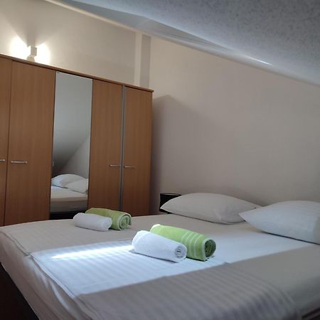 Top Floor Apartment With Sea View Каштела Номер фото