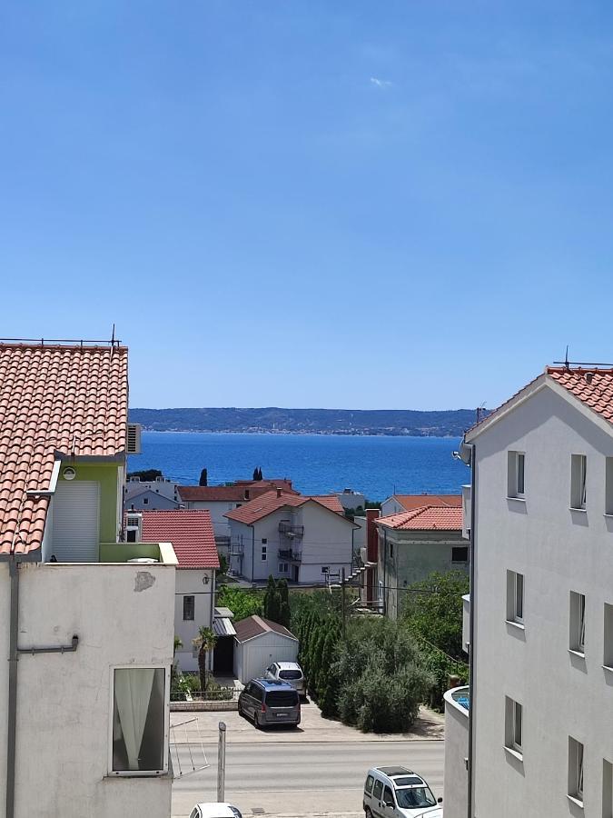 Top Floor Apartment With Sea View Каштела Экстерьер фото